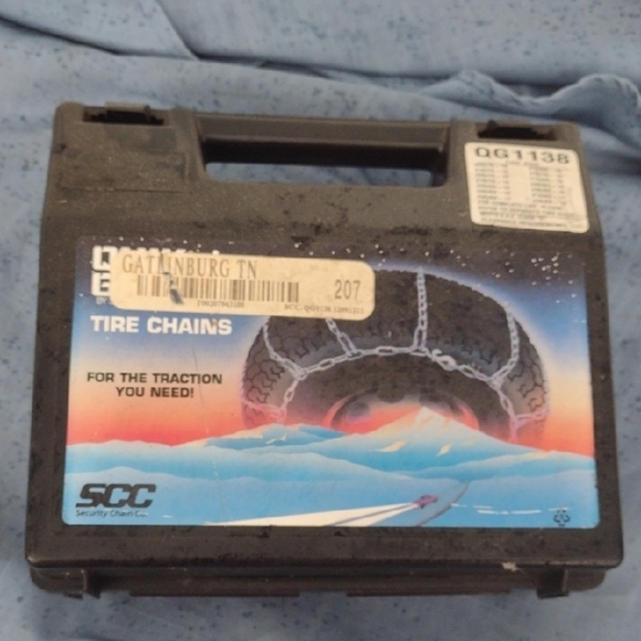 SCC Tire Chains with Case/ Scenic Design NWT - Picture 1 of 2
